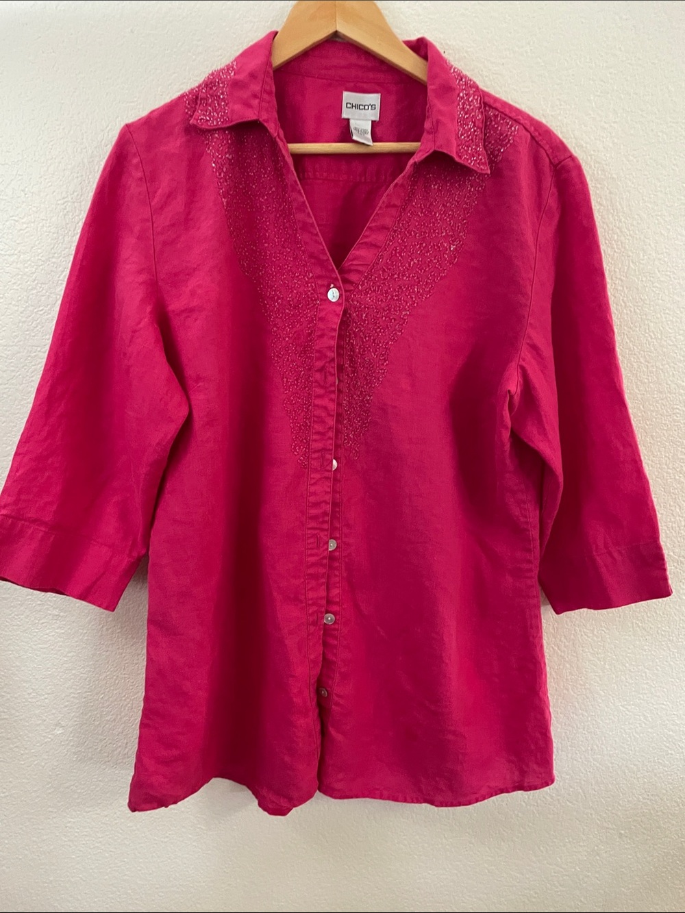 Chico's Hot Pink 100% linen embellished Button-Down Shirt tunic Sz3 small flaw